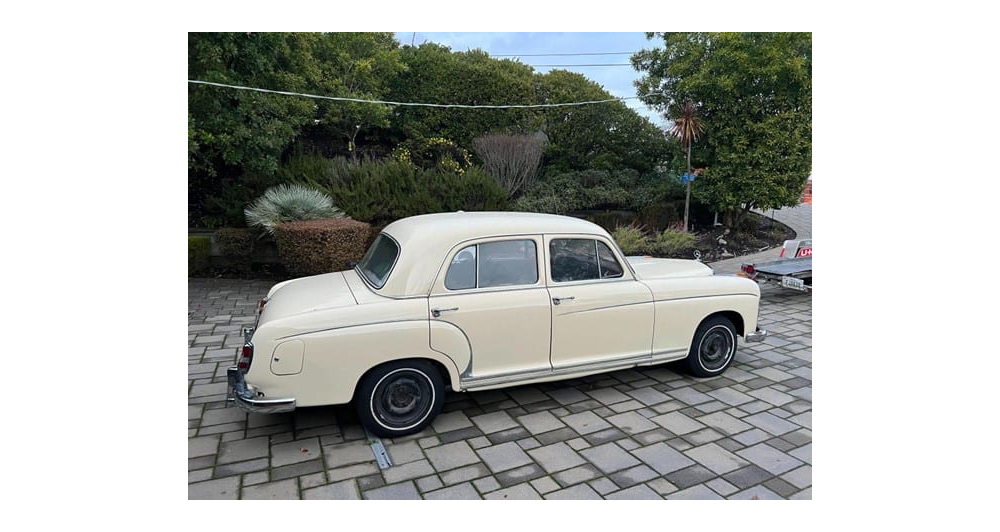 Project electra donor vehicle - Mercedes 220S